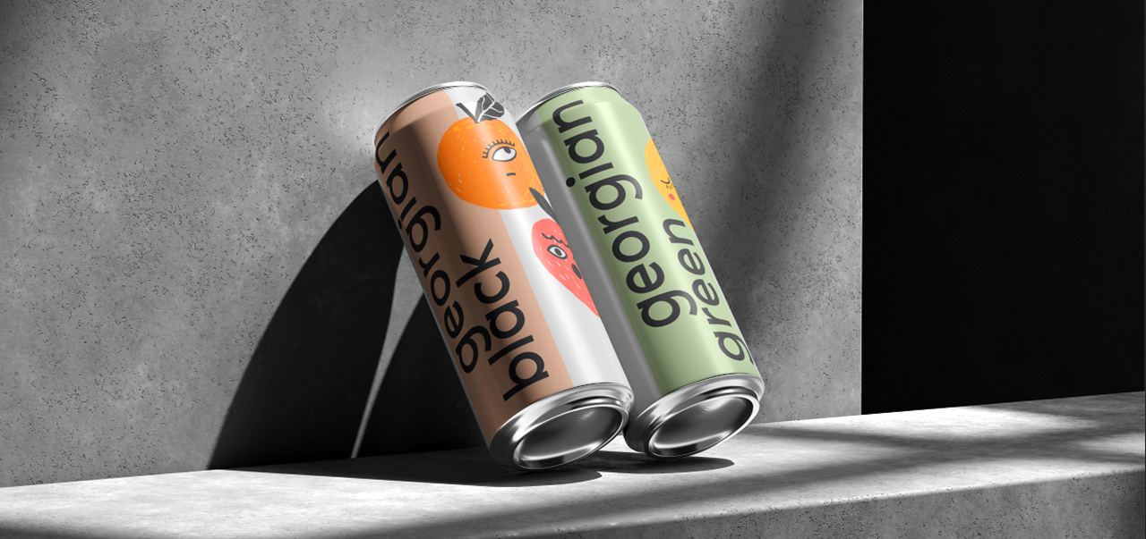 Бутилки комбучі — ферментований чайний напій з пробіотиками