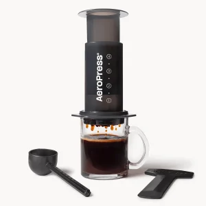 AeroPress для приготування кави — набір для ручного заварювання від Hipsters Coffee Roastery